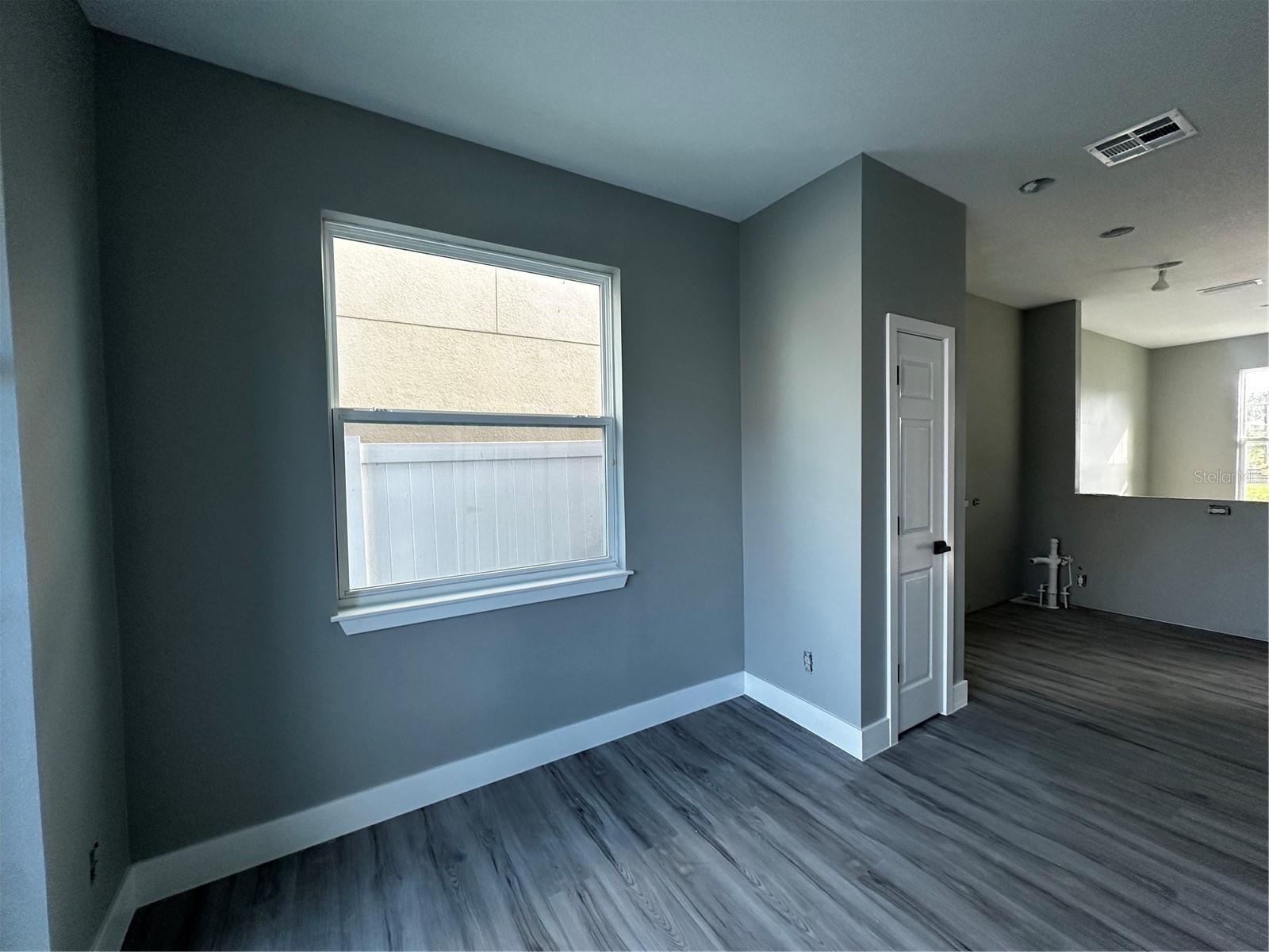 Image 2 of 14 For 5209 Creekside Park Avenue