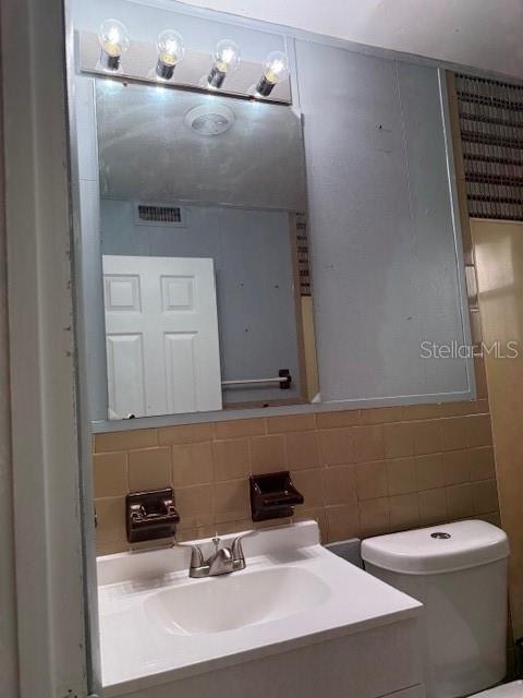 Image 10 of 22 For 700 Hillview Drive