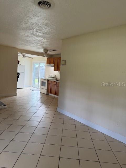 Image 15 of 22 For 700 Hillview Drive