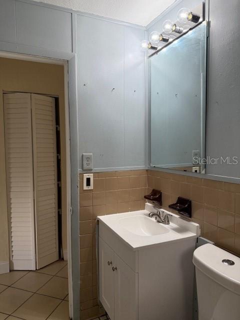 Image 17 of 22 For 700 Hillview Drive