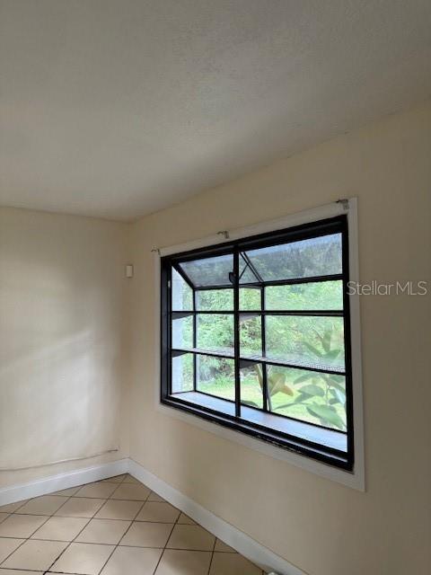 Image 18 of 22 For 700 Hillview Drive