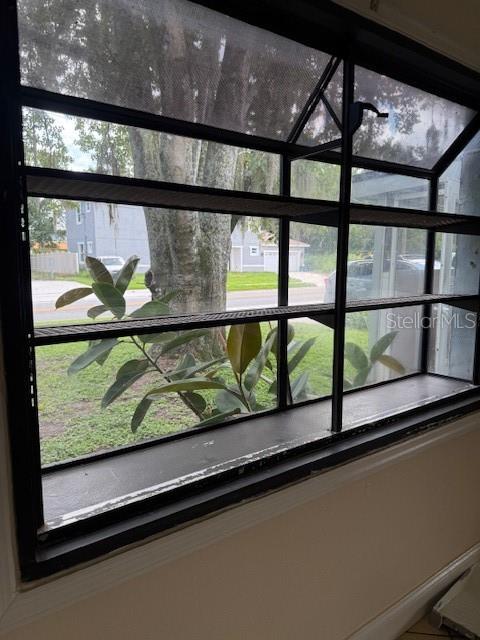 Image 19 of 22 For 700 Hillview Drive