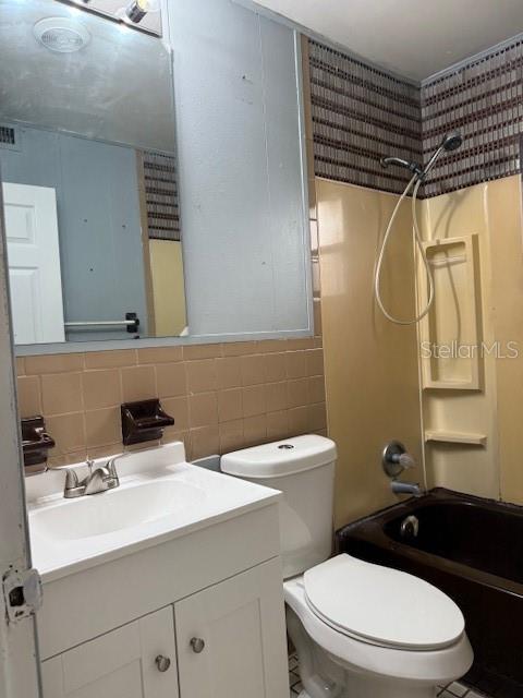 Image 8 of 22 For 700 Hillview Drive