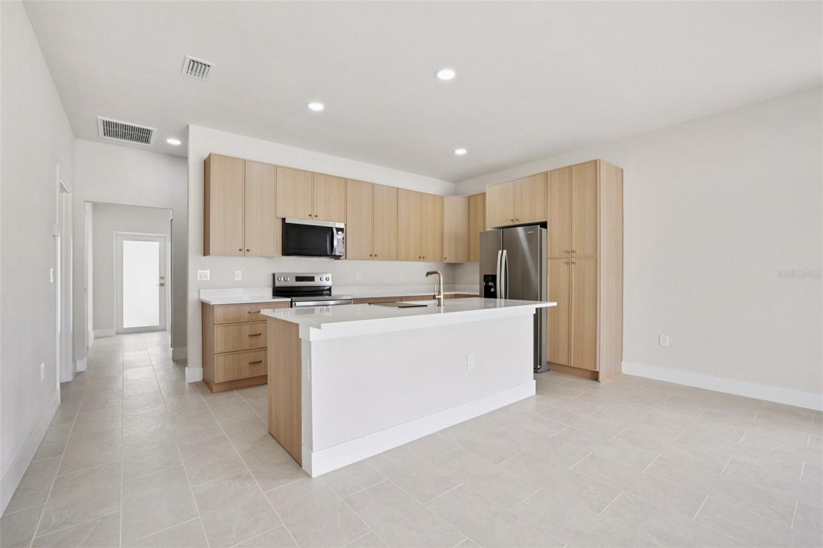 Image 4 of 30 For 4873-4875 29th Street Sw