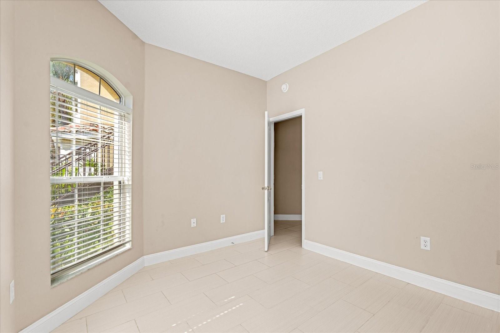 Image 21 of 33 For 676 Sandy Neck Lane 102