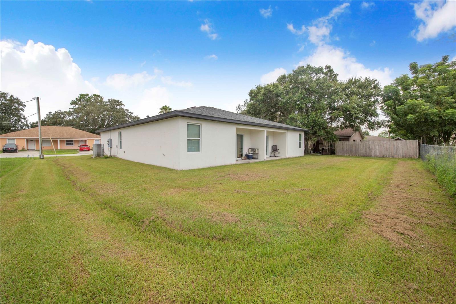 Image 19 of 23 For 733 Lucaya Drive A&b