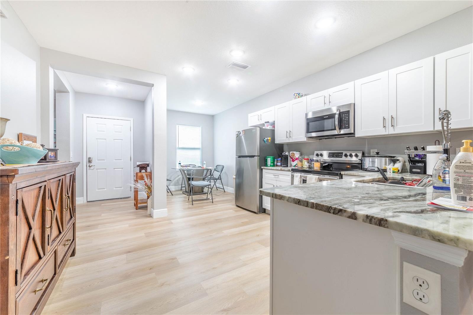 Image 4 of 23 For 733 Lucaya Drive A&b