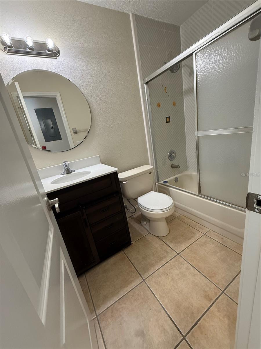 Image 19 of 33 For 9850 Flynt Circle
