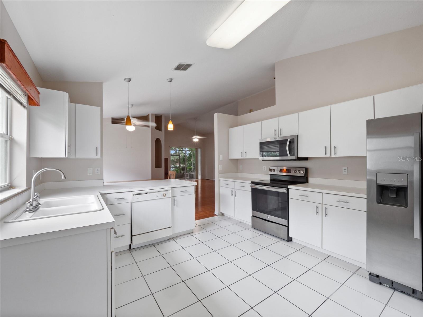 Image 15 of 64 For 1689 Golfside Village Blvd