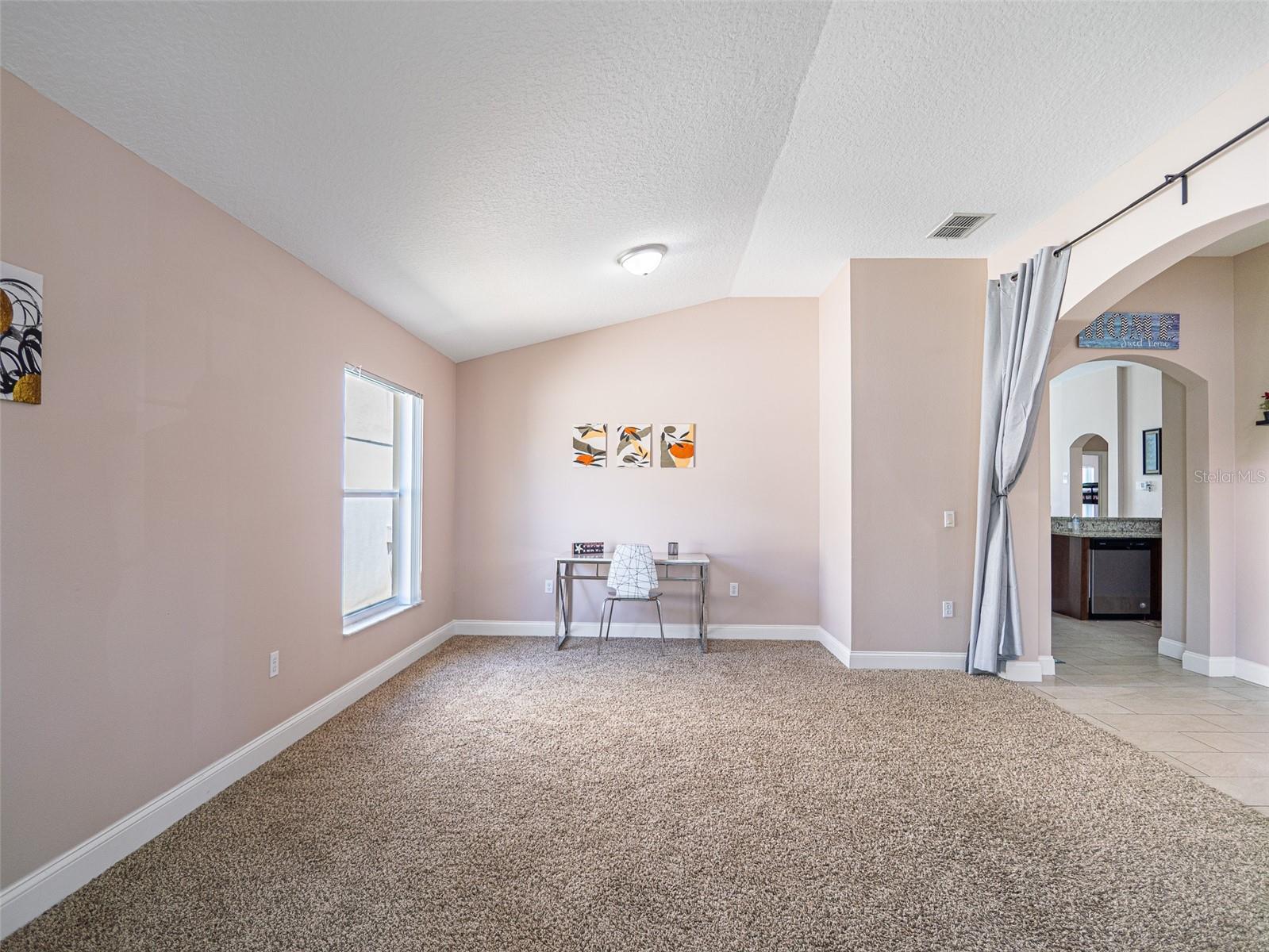 Image 17 of 49 For 124 Lancaster Drive