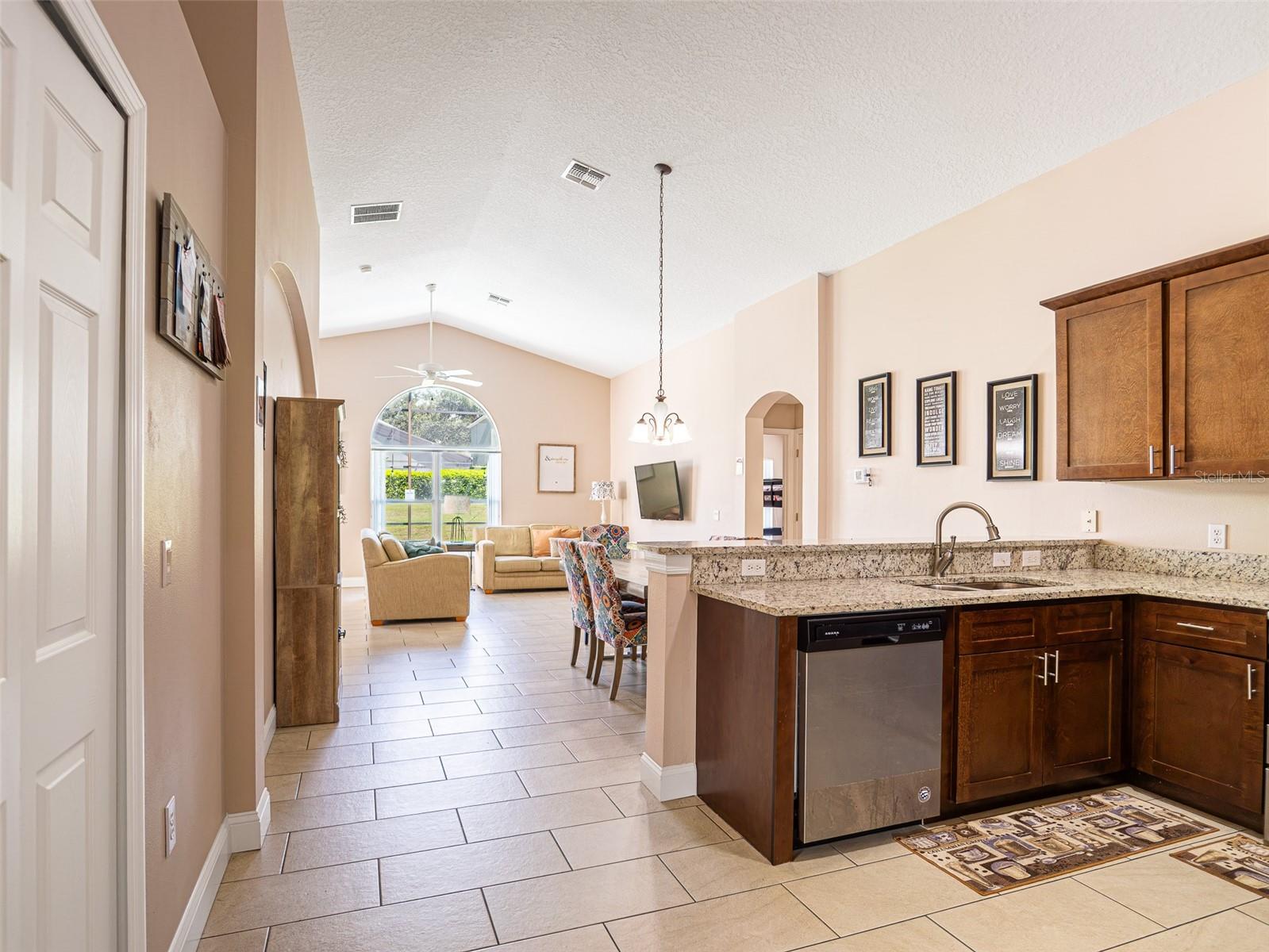 Image 19 of 49 For 124 Lancaster Drive