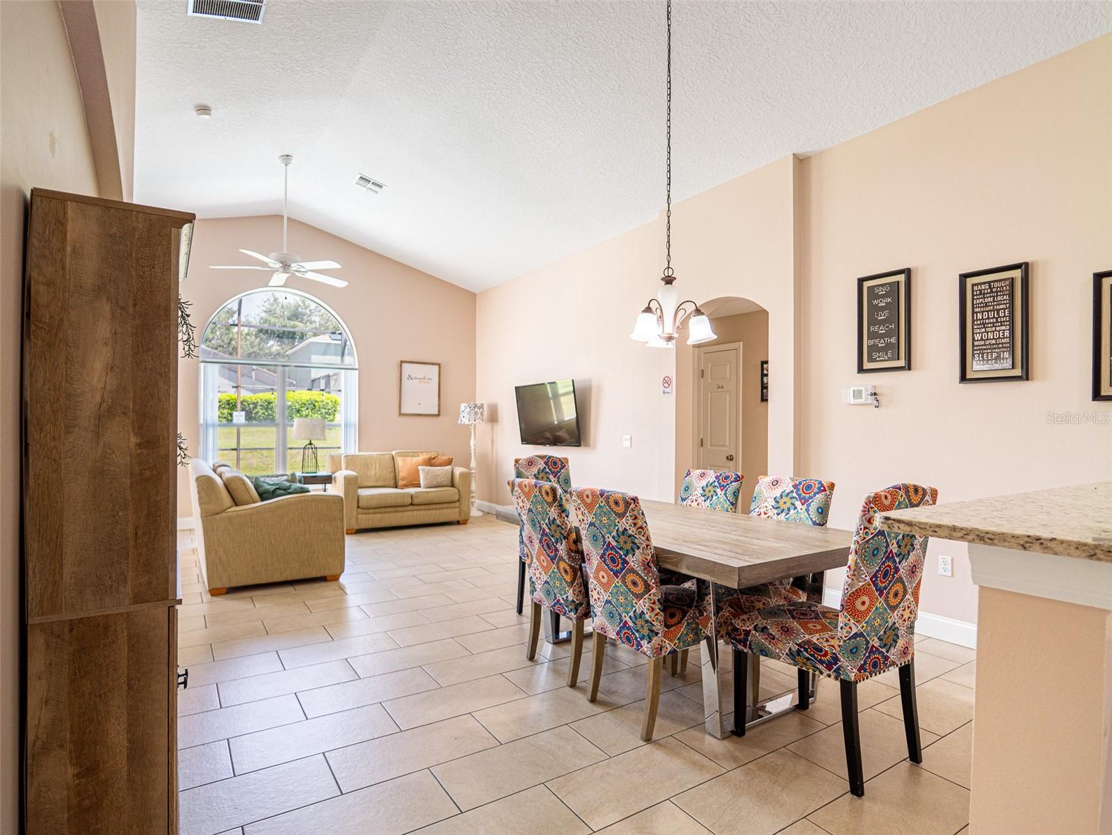 Image 22 of 49 For 124 Lancaster Drive