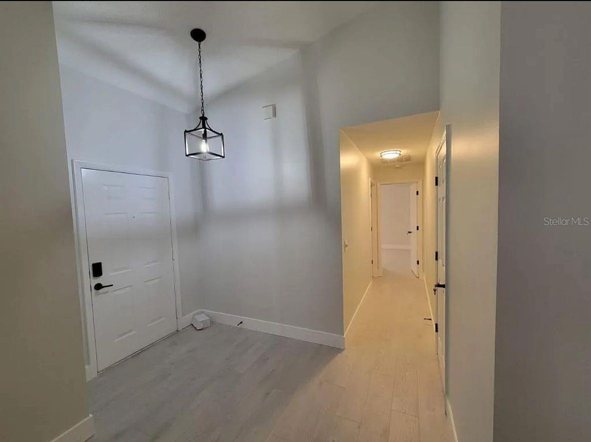Image 2 of 13 For 2413 Pewter Court