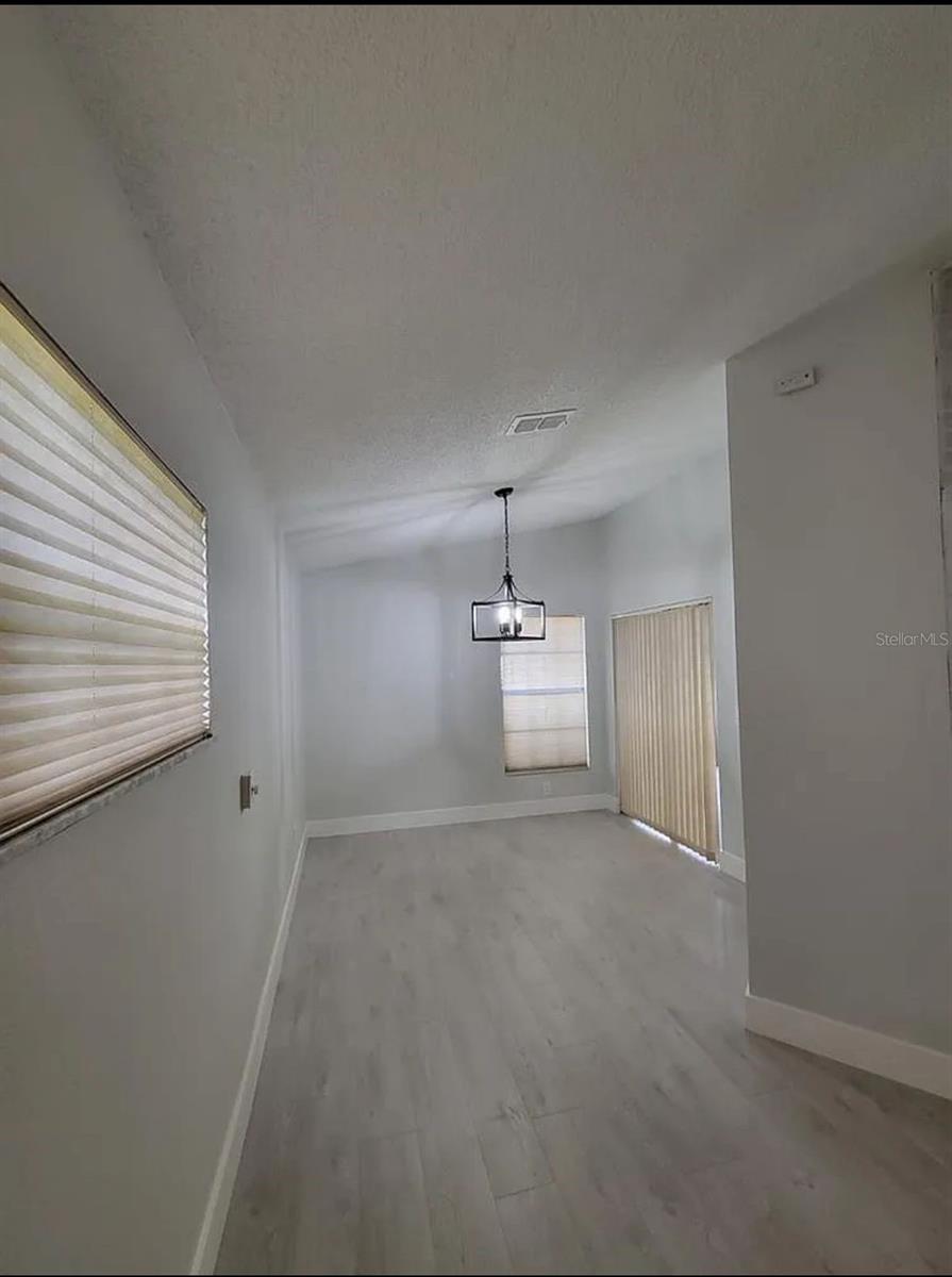 Image 3 of 13 For 2413 Pewter Court