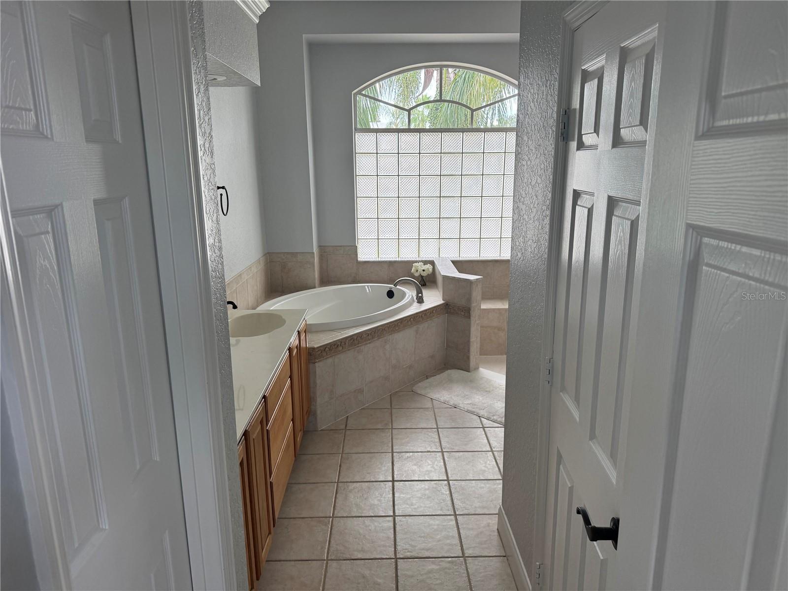 Image 11 of 21 For 6624 Bendelow Drive
