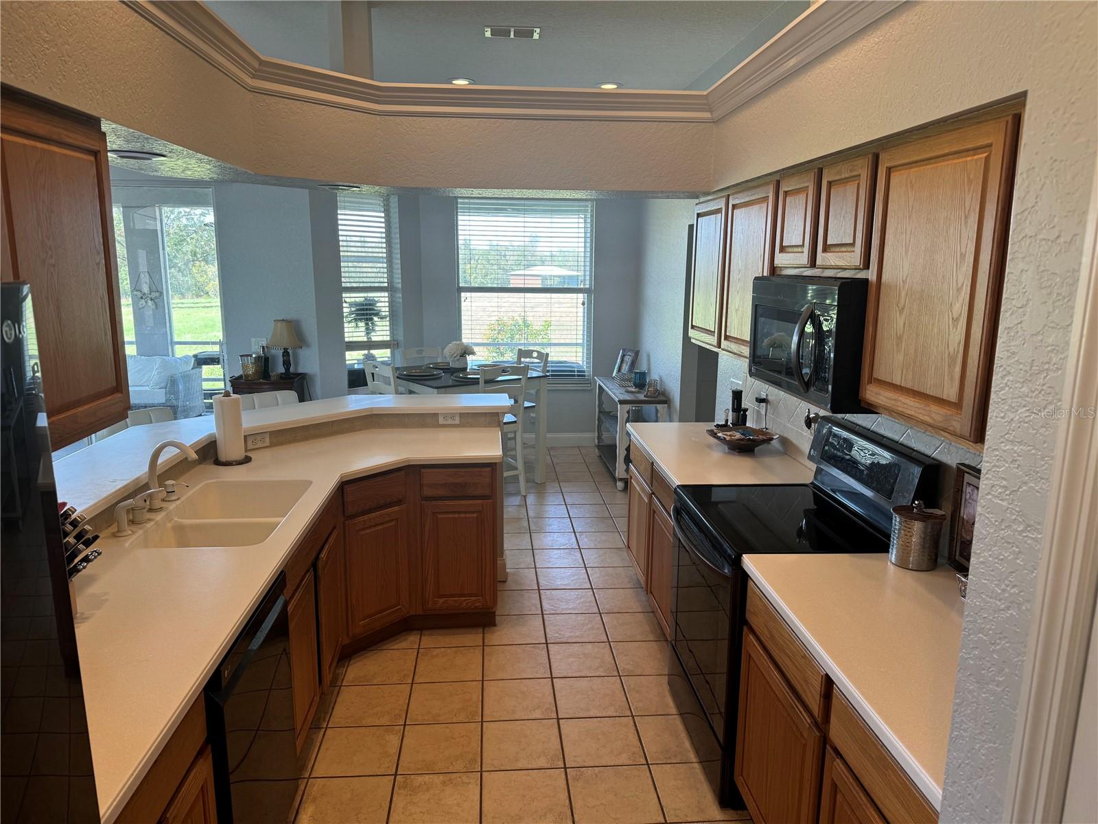 Image 13 of 21 For 6624 Bendelow Drive