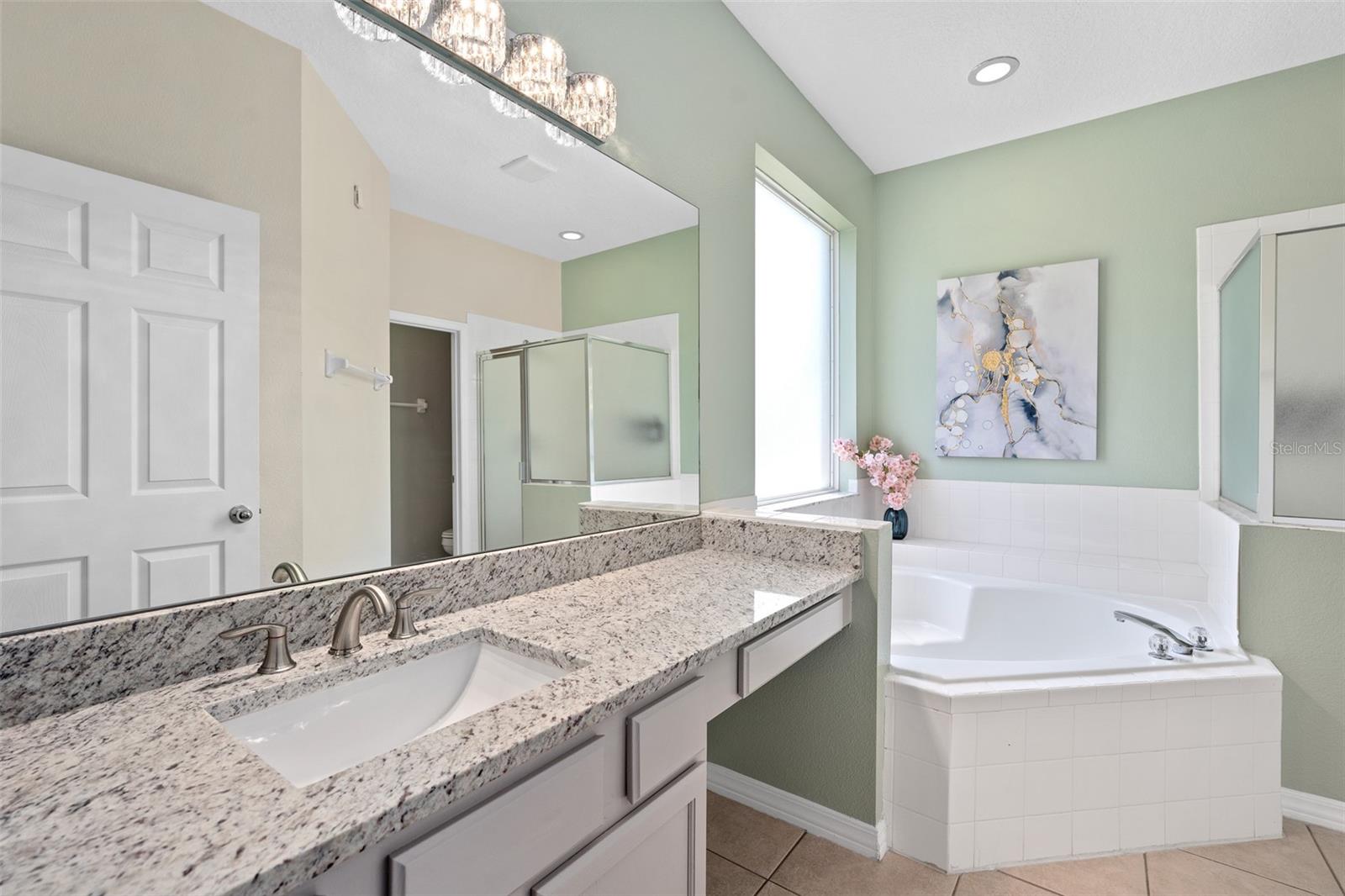 Image 17 of 40 For 8488 Oasis Key Cove