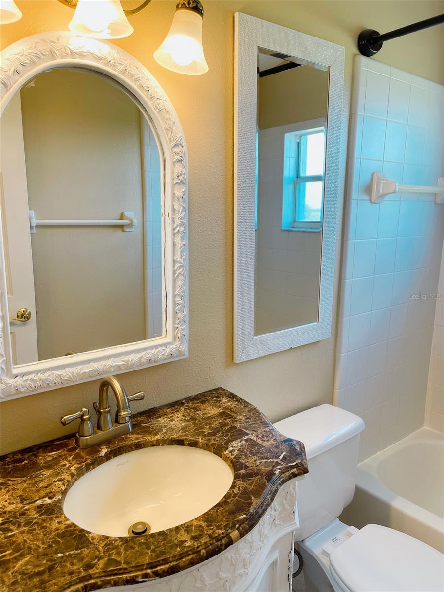 Image 33 of 39 For 427 Eagle Ridge Drive