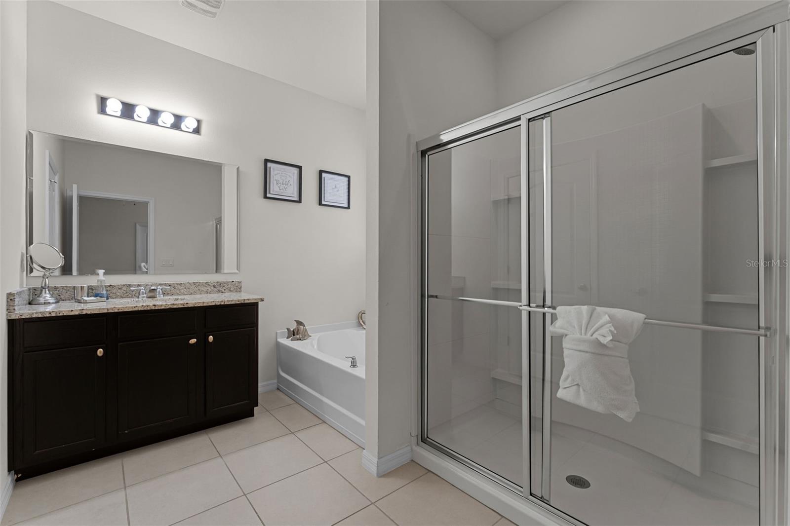 Image 17 of 59 For 6096 Broad Oak Drive