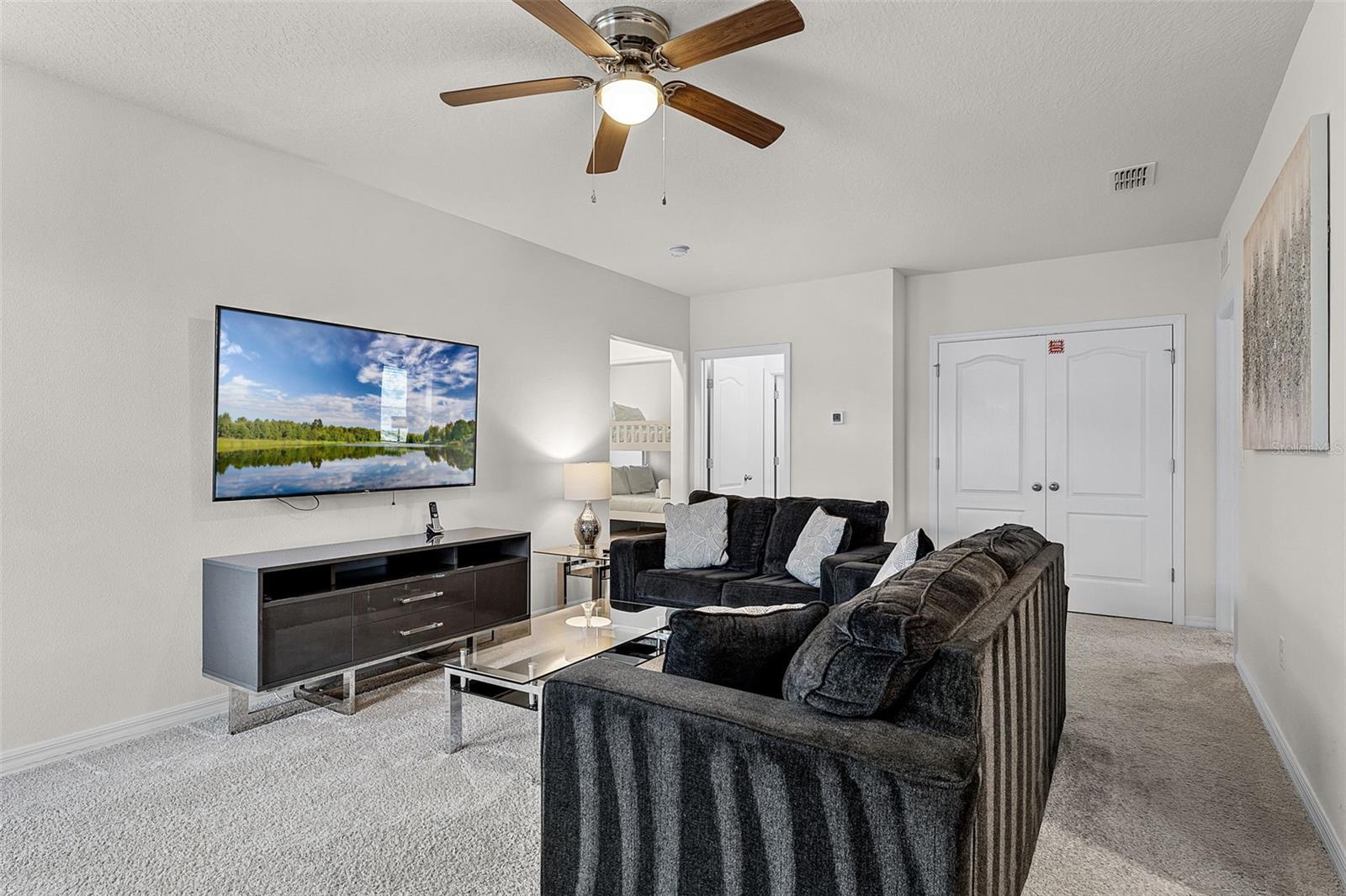 Image 18 of 59 For 6096 Broad Oak Drive