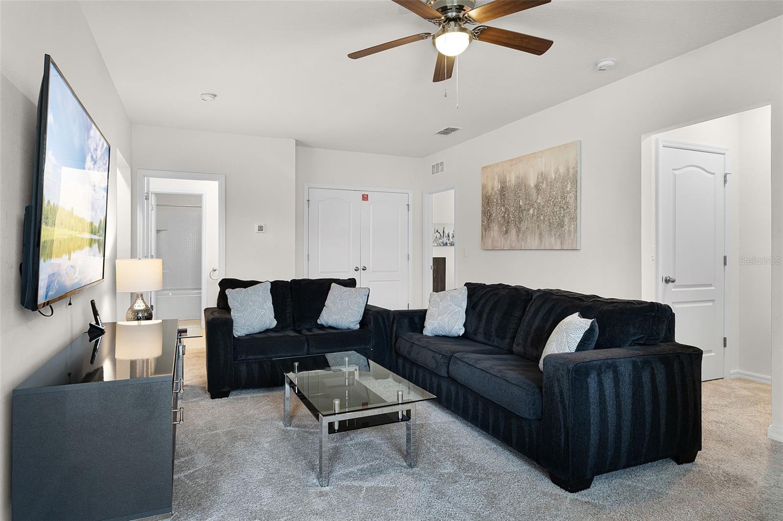 Image 19 of 59 For 6096 Broad Oak Drive