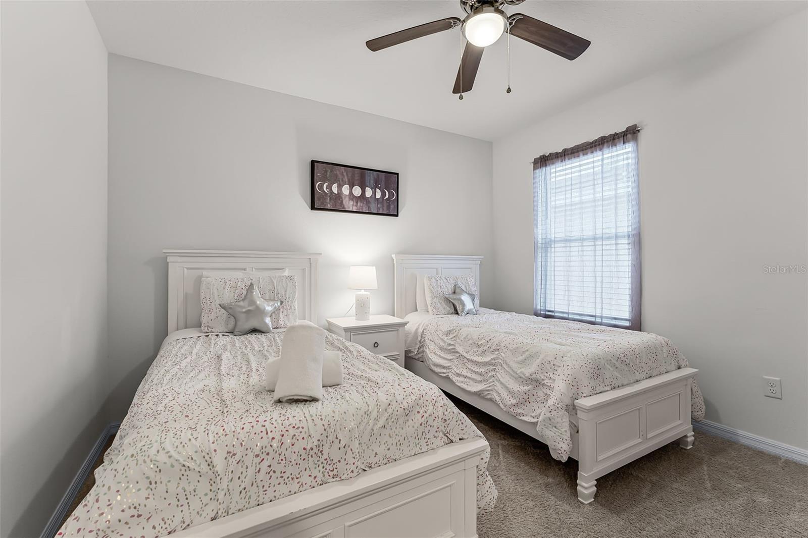 Image 21 of 59 For 6096 Broad Oak Drive