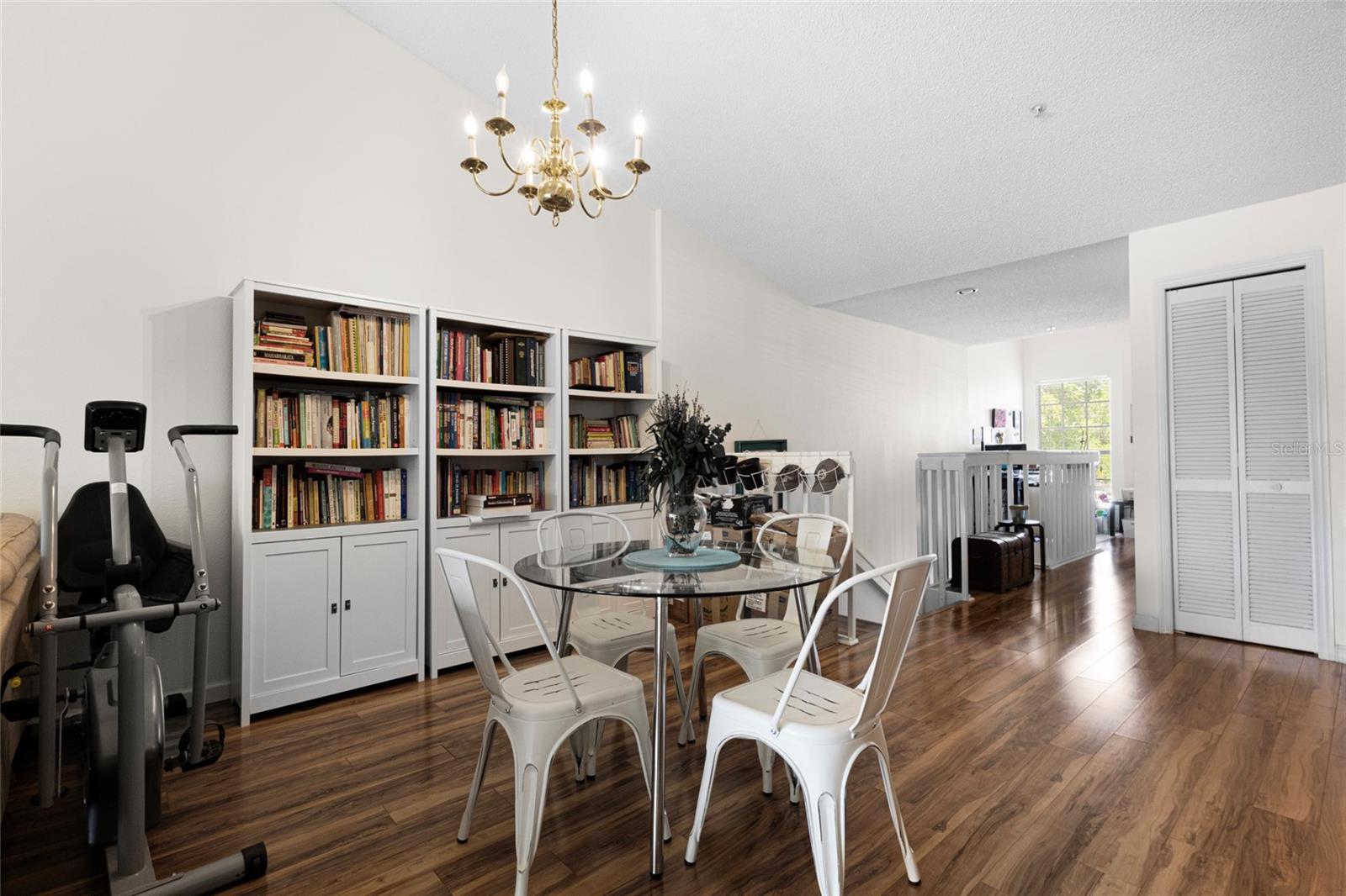 Image 6 of 27 For 6029 Lake Pointe Drive 202