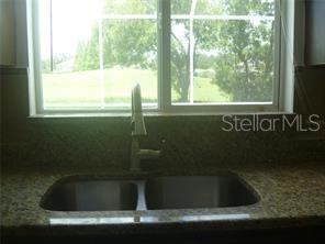 Listing photo id 11 for 18178 Sandy Pointe Drive