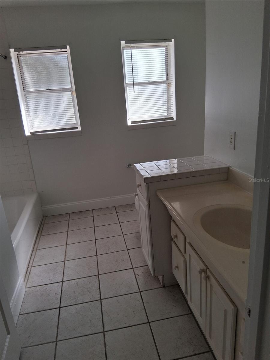 Image 6 of 12 For 801 Coldwater Drive