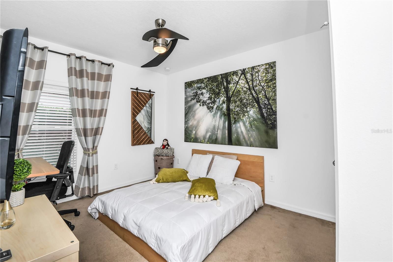 Image 31 of 41 For 1942 Stillwood Way