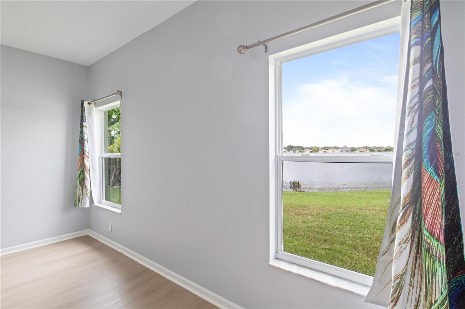 Image 16 of 40 For 13646 Hawk Lake Drive