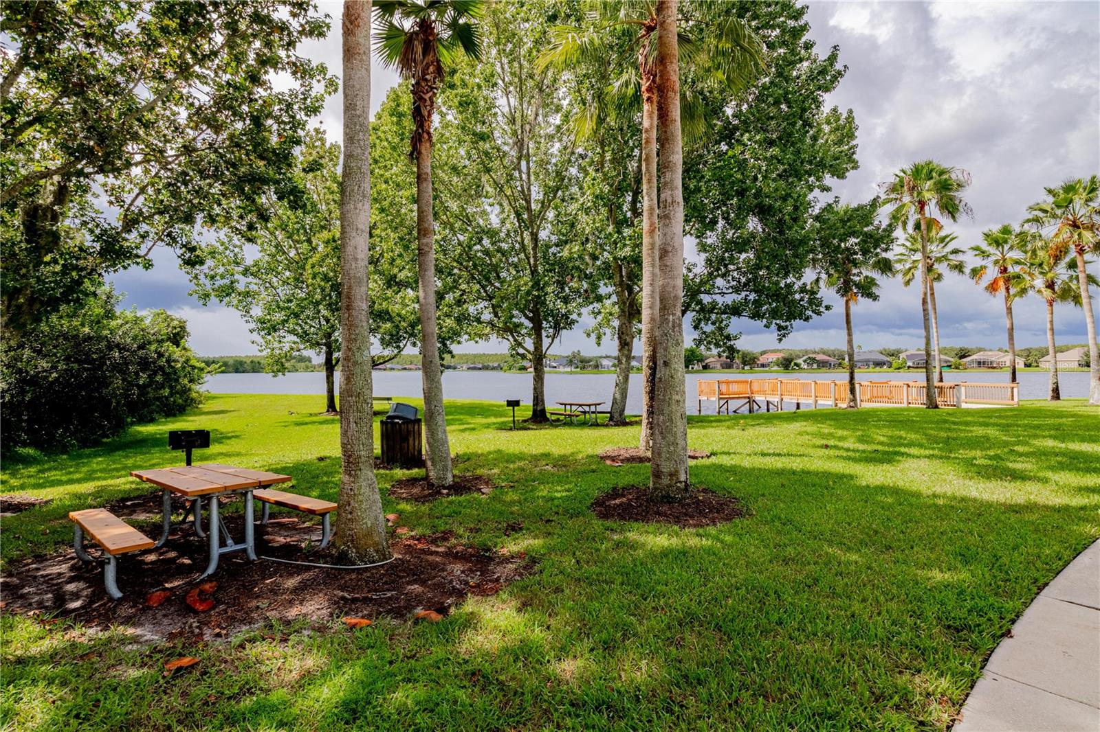 Image 28 of 40 For 13646 Hawk Lake Drive