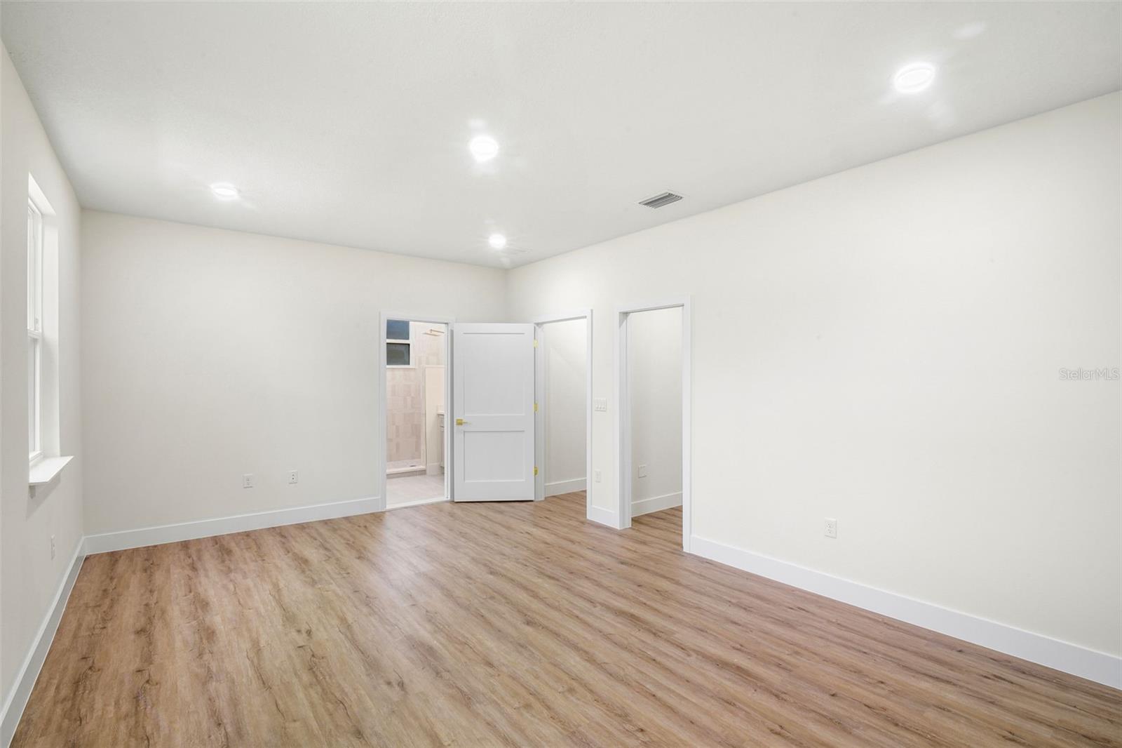 Image 38 of 64 For 1030 Wilks Avenue