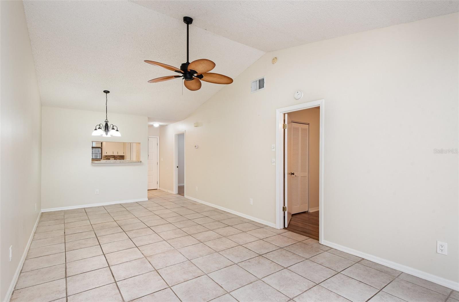 Image 6 of 25 For 915 Fairvilla Drive