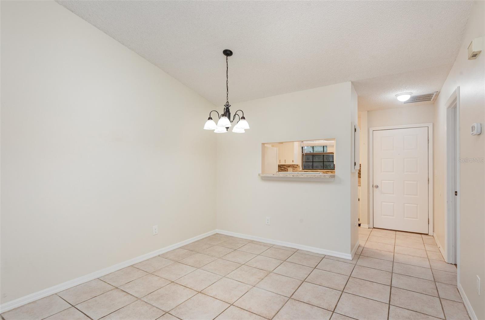 Image 9 of 25 For 915 Fairvilla Drive
