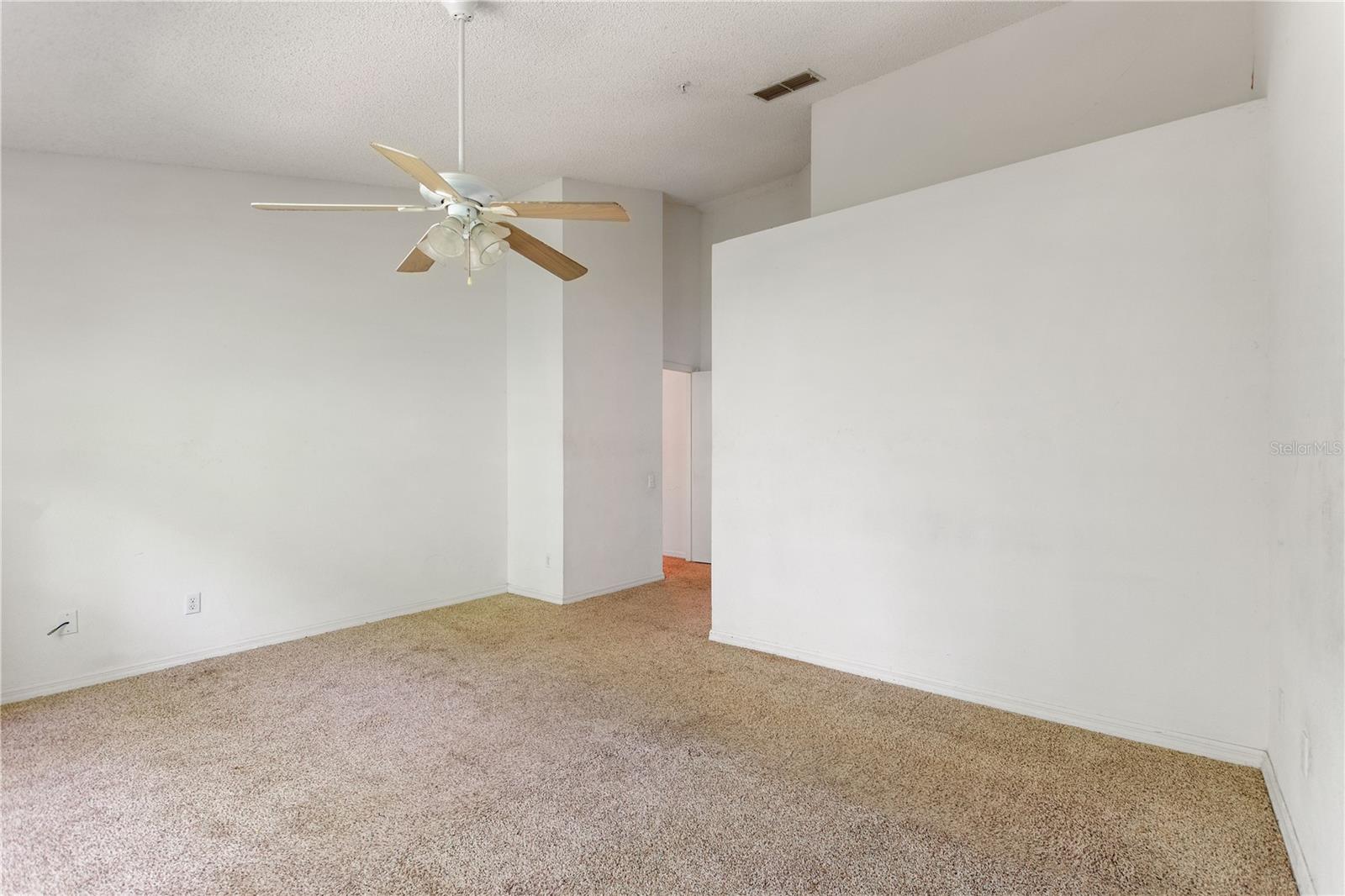 Image 12 of 41 For 5999 Lake Pointe Drive 606