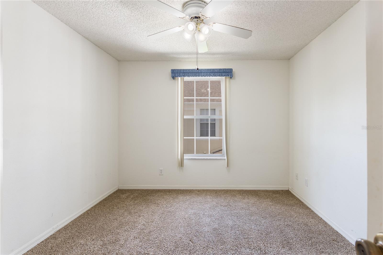 Image 17 of 41 For 5999 Lake Pointe Drive 606