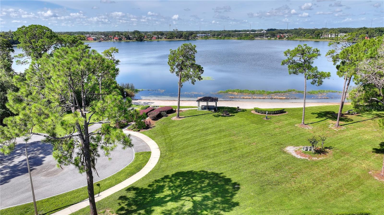 Image 24 of 41 For 5999 Lake Pointe Drive 606