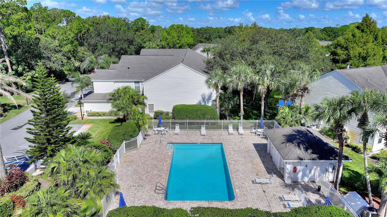 Image 29 of 41 For 5999 Lake Pointe Drive 606