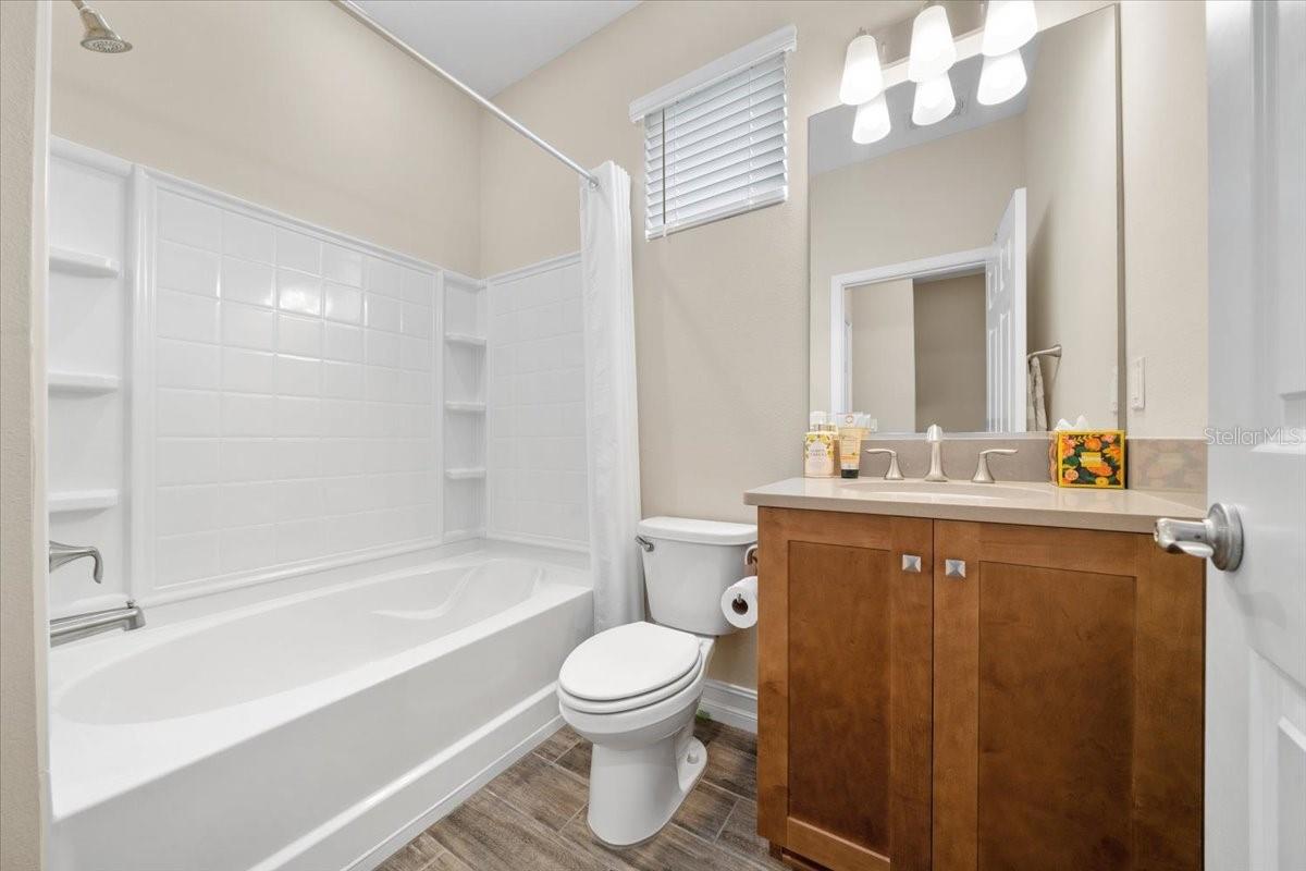 Image 36 of 100 For 5297 34th Street