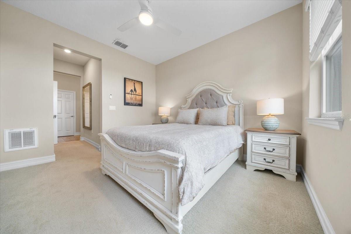 Image 62 of 100 For 5297 34th Street