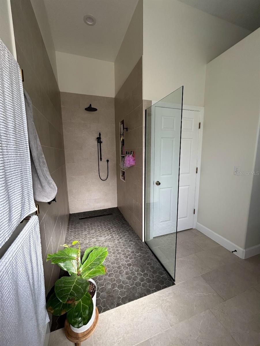 Image 12 of 16 For 8826 Irmastone Way