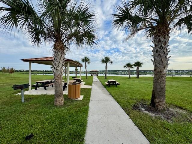 Image 13 of 33 For 2918 Theme Street