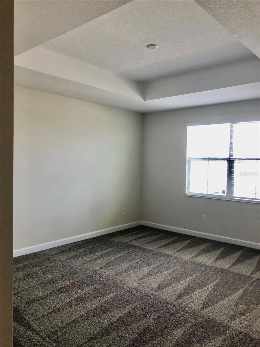 Image 4 of 33 For 2918 Theme Street