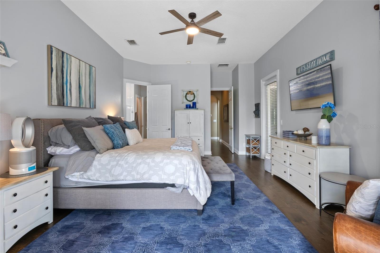 Image 32 of 77 For 1839 Blackwater Court