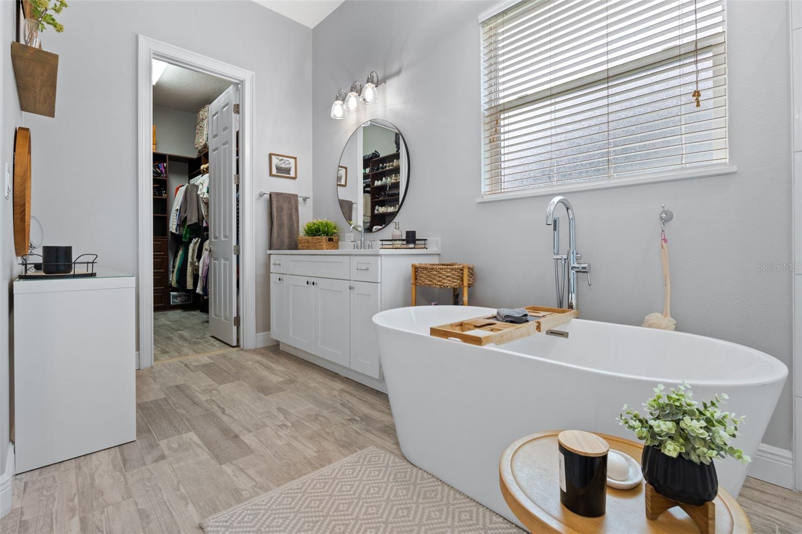 Image 38 of 77 For 1839 Blackwater Court