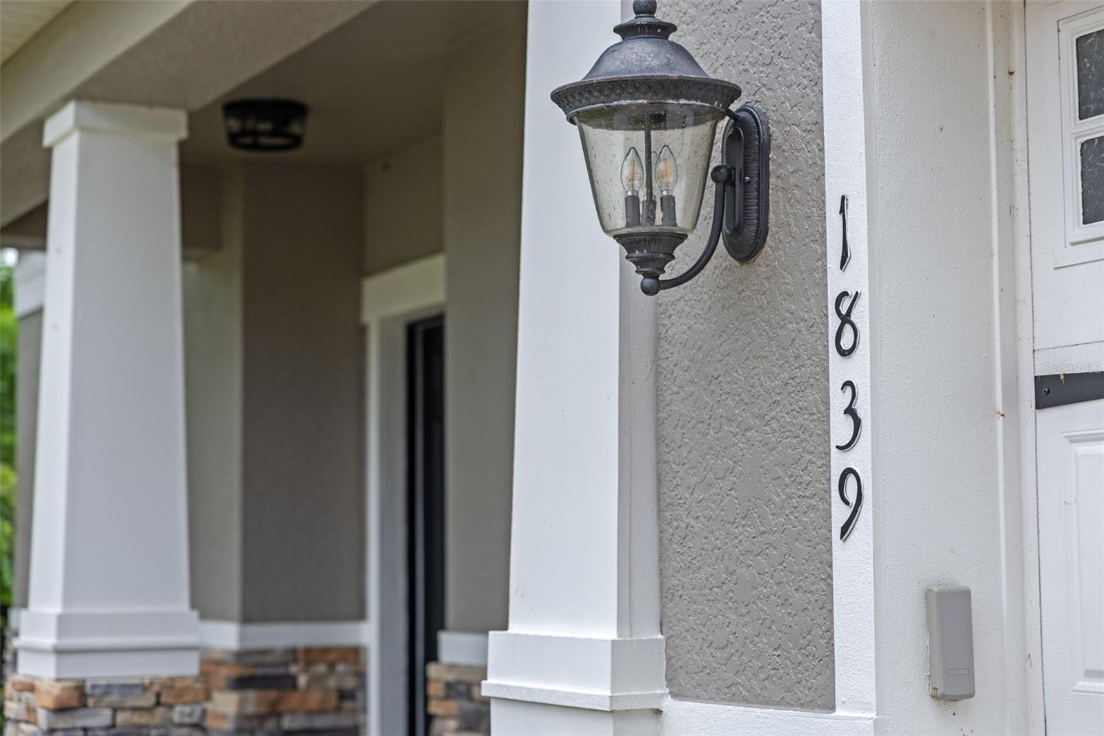 Image 6 of 77 For 1839 Blackwater Court