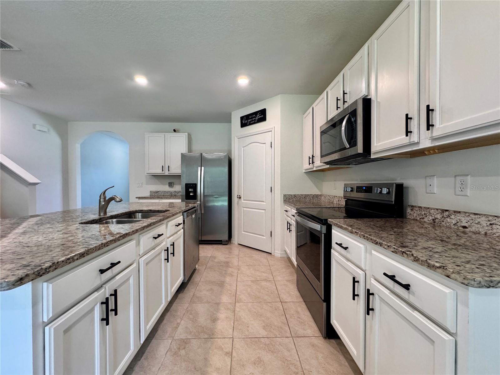 Image 10 of 46 For 6780 Coral Berry Drive