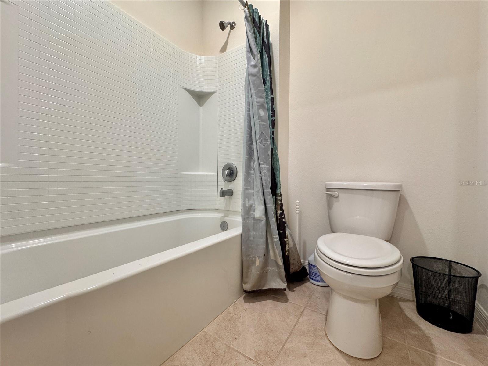 Image 32 of 46 For 6780 Coral Berry Drive
