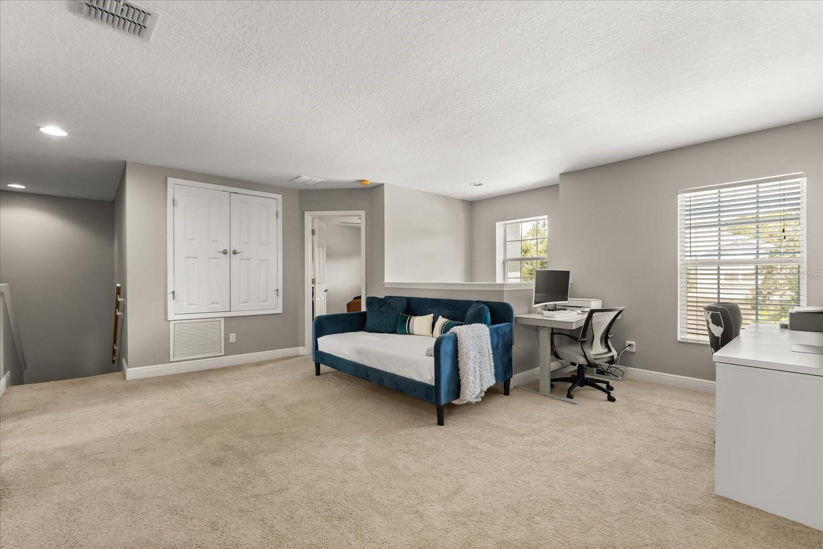 Image 12 of 23 For 621 Legacy Park Drive